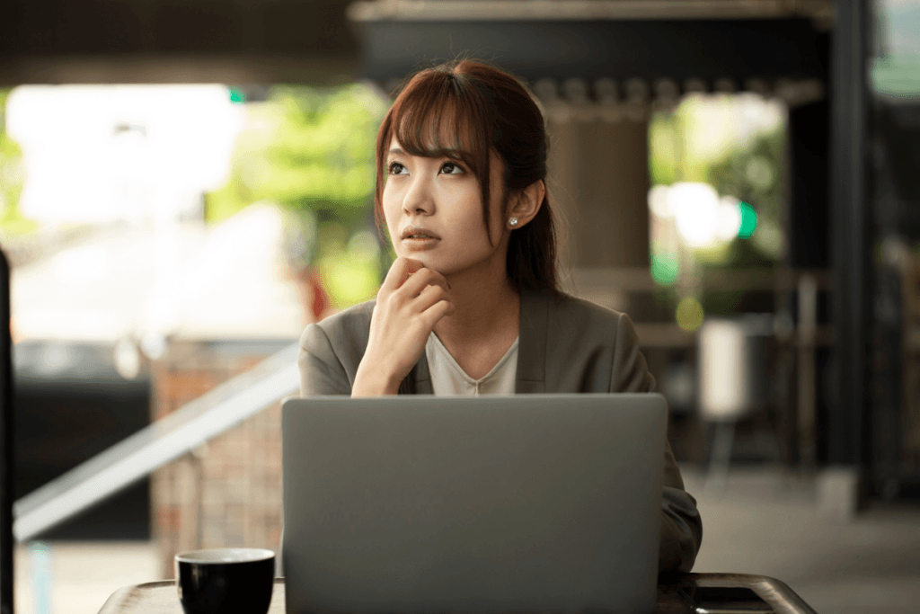 ビジネスで悩む人